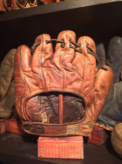 Dazzy Vance Ken Wel 560 Back