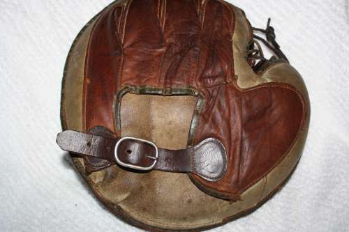 Early 1900's Crescent Catchers Mitt Back