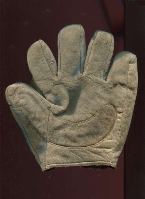 Crescent Glove Front