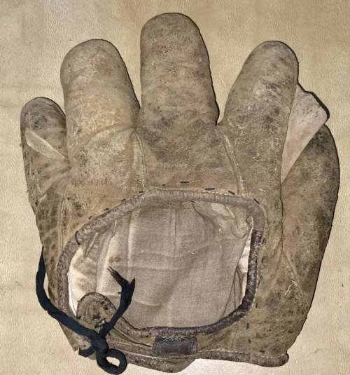 Early 1900's Spalding Crescent Glove Back