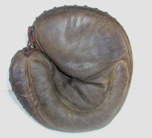 Early 1900's Spalding Decker Patent Crescent Catchers Mitt Front