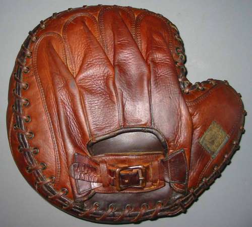 Goldsmith Scoop Model Back