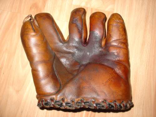 Tommy Thompson Goldsmith G18 Front