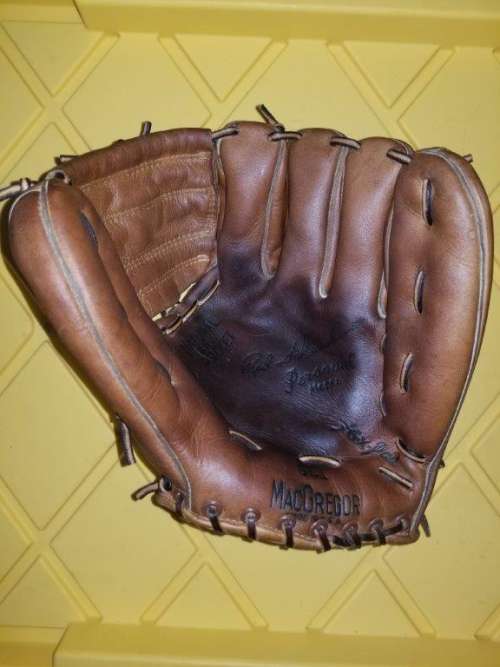 Red Schoendienst MacGregor GC1 Front