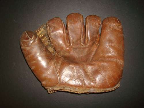 Robin Roberts MacGregor Goldsmith G120 Front