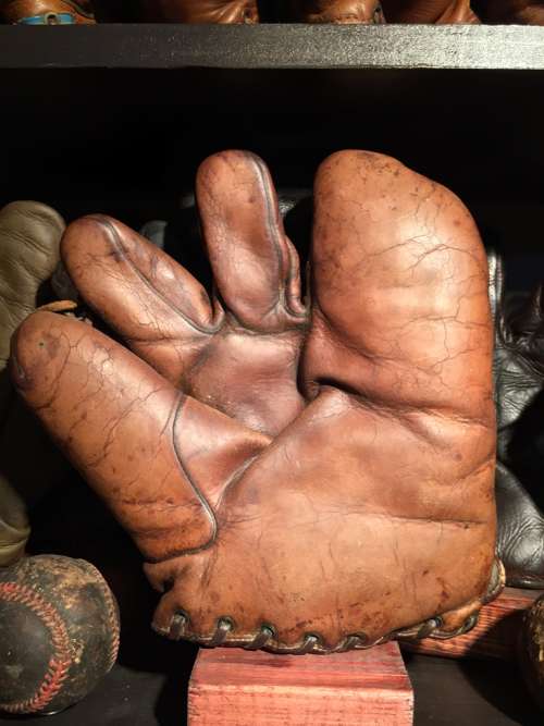 Jimmy Dykes Reach 3 Finger