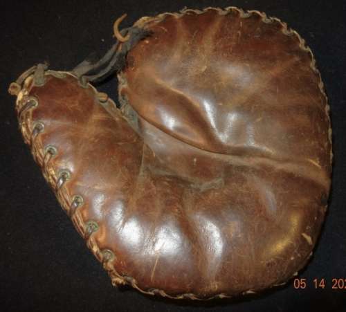 Stall & Dean Basemitt Front