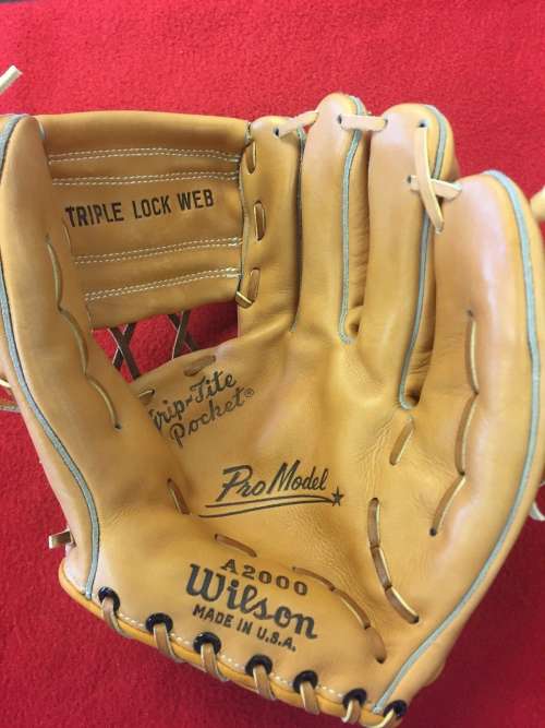 1958 Wilson A2000 Front